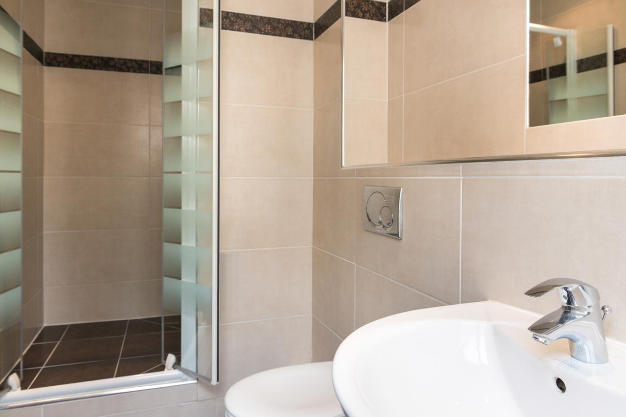 L'Ouest Hotel Париж Екстериор снимка