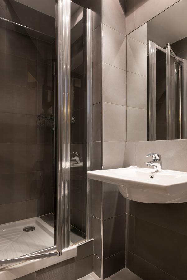 L'Ouest Hotel Париж Екстериор снимка